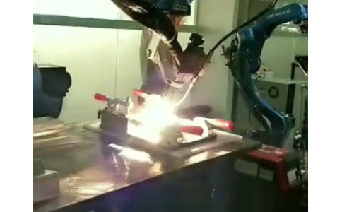 氬弧焊機器人，推拉絲脈沖鋁焊